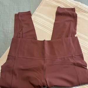 Athleta Salutation Stash Leggings